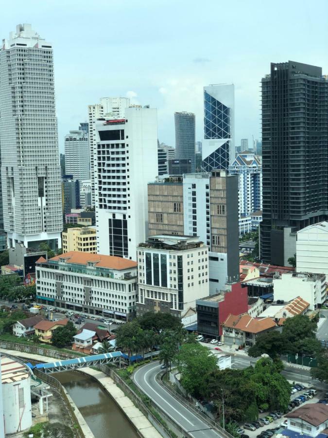 La Platinum Klcc Apartment Kuala Lumpur Bagian luar foto