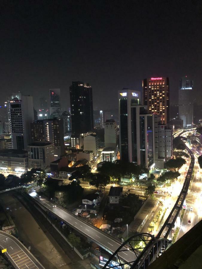 La Platinum Klcc Apartment Kuala Lumpur Bagian luar foto
